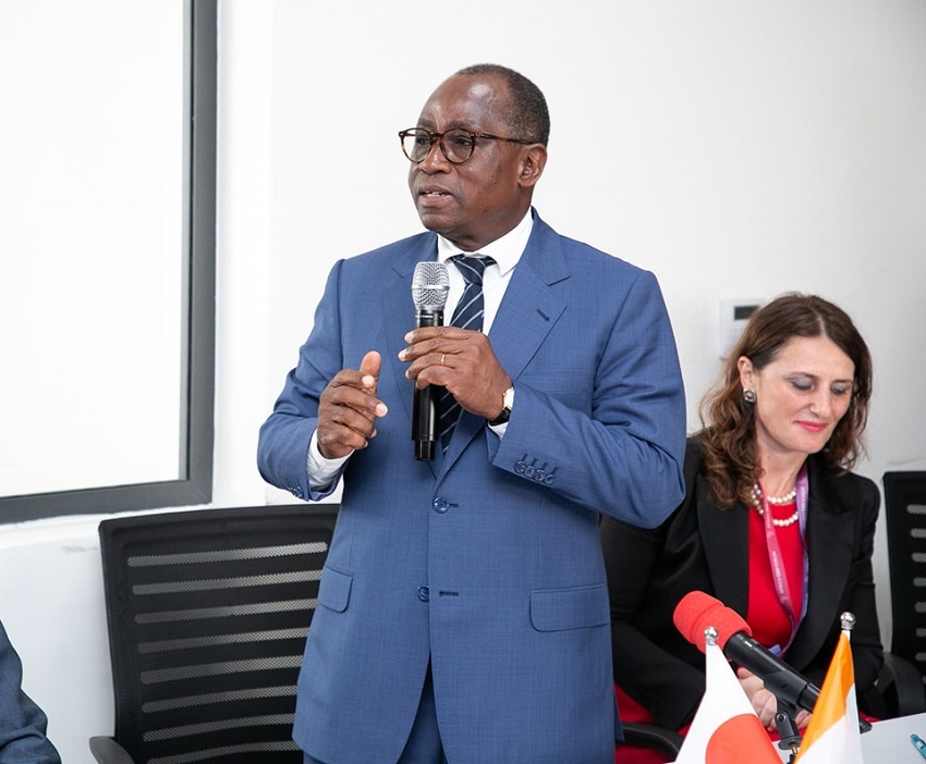 METFPA : Soutien à l’Innovation Entrepreneuriale des Jeunes/ Des Jeunes Entrepreneurs, Incubateurs et Accélérateurs locaux échangent avec le Vice-Ministre Japonais de l’Économie, du Commerce et de l’Industrie.